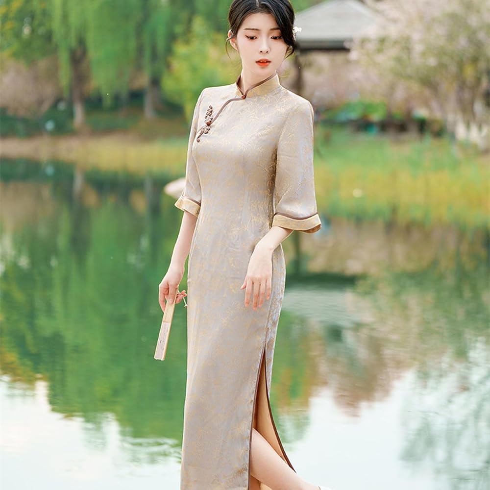 Chinese dress: The Perfect Blend of Tradition and Glamour